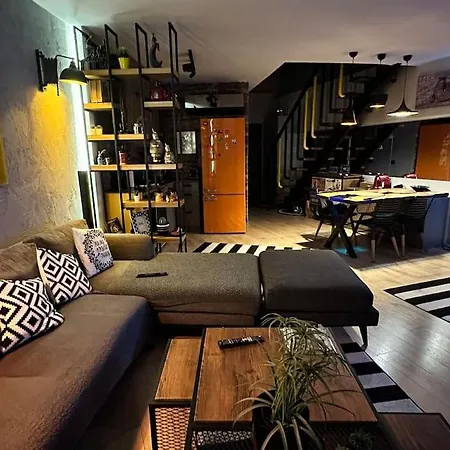 Luks Tripleks 180° Deniz Dag Manzarali Merkez De Апартаменты