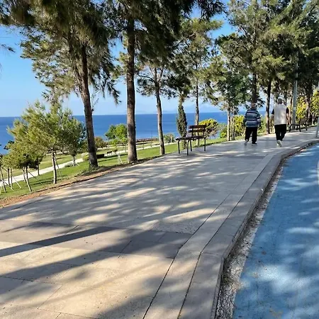 Апартаменты Luks Tripleks 180° Deniz Dag Manzarali Merkez De